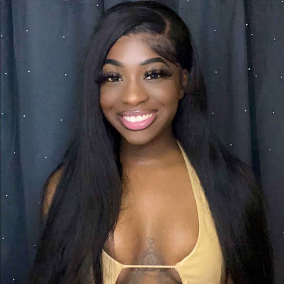 Meet your Posher, Kiara - Picture 1 of 3